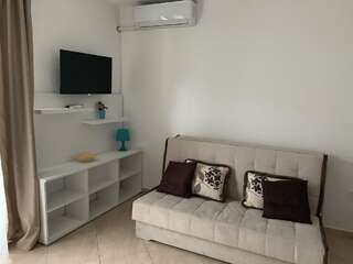 Апартаменты Apartmani Krgušić Тиват Семейный номер-студио-5